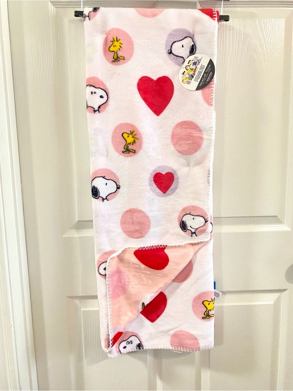 NWT PEANUTS Pink Red Heart Snoopy  Plush Soft VelvetLoft Throw Blanket Valentine